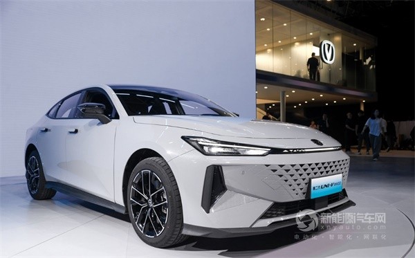 新款長安UNI-V 智電iDD