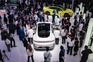 訂單突破21000臺(tái)!智己L6成為北京車展“科技王炸”