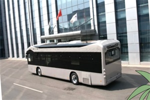 Hello!這里是格力鈦奔馬公交車
