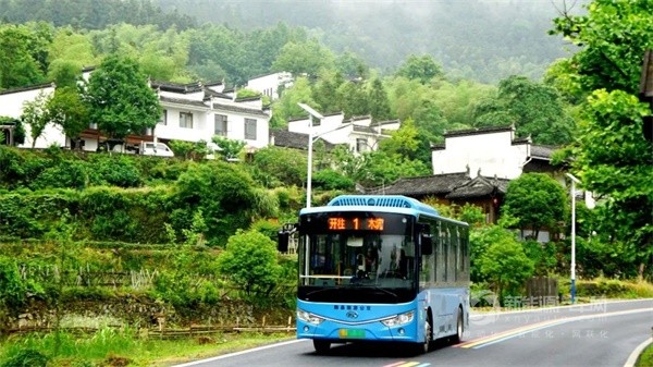 安凱新能源客車