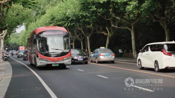 格力鈦新能源客車
