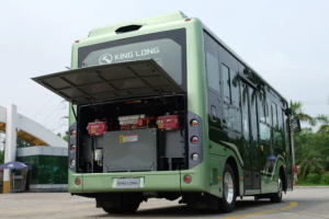 燃爆全場!金龍M系列純電客車巡展亮相江浙