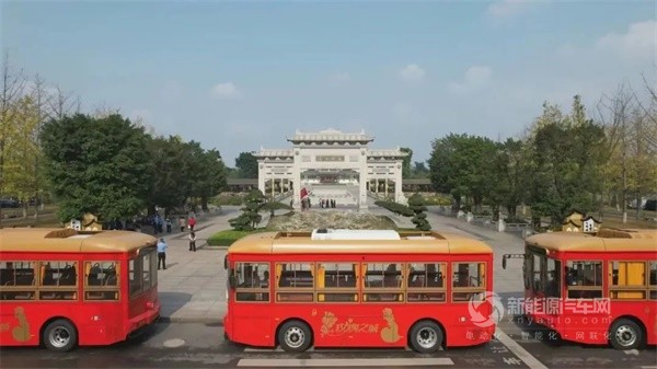 格力鈦新能源仿古鐺鐺車