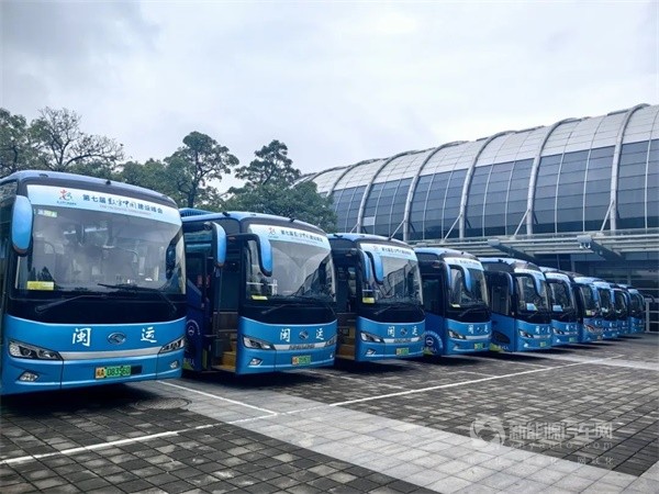 金龍龍悅新能源客車