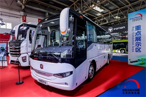 搶鮮卡位“客貨郵”市場，中通新能源客車亮相2024北京商用車展