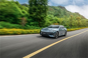 率先通過(guò)L3智能網(wǎng)聯(lián)汽車準(zhǔn)入答辯 深藍(lán)SL03i解鎖新時(shí)代的智駕之旅
