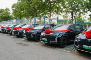 創(chuàng)維超充車輛交付儀式暨參觀座談會(huì)在南京成功舉行