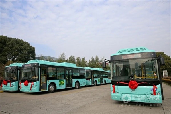 蘇州金龍海格汽車