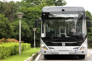 智美出行 近距離感受中車電動“鯨典”之作
