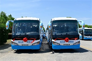 近百輛海格新能源客車(chē)加持!武漢旅游客運(yùn)業(yè)迎來(lái)綠色新動(dòng)力