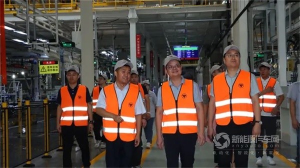 歐馬可智藍(lán)ES1新智版純電輕卡