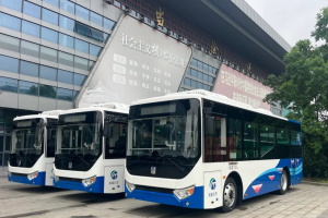 降本增效 綠色新發(fā)展 吉利星際客車批量交付安徽當(dāng)涂