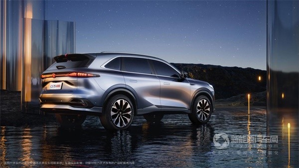 長(zhǎng)安第四代CS75PLUS