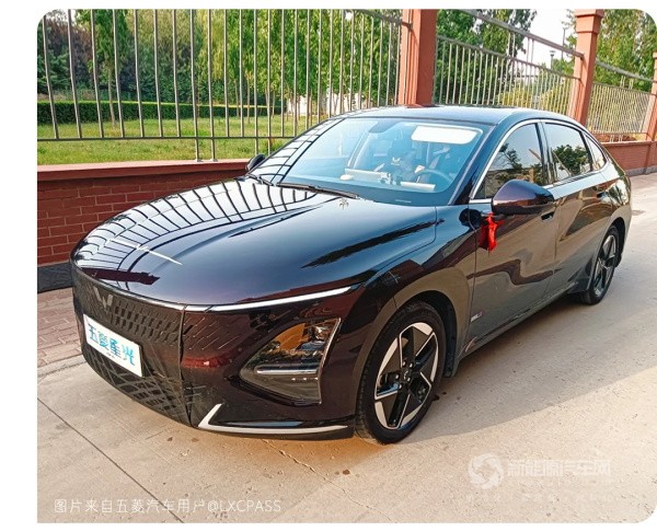 五菱星光車
