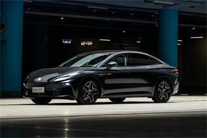 飛凡汽車三大真實(shí)托底場(chǎng)景極限挑戰(zhàn)，以電池安全為用戶“托底”!