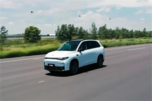 零跑C10答網(wǎng)友熱門問(wèn)題：CTC2.0電池底盤一體化技術(shù)是什么?