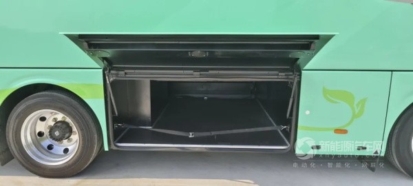 吉利星際新能源客車
