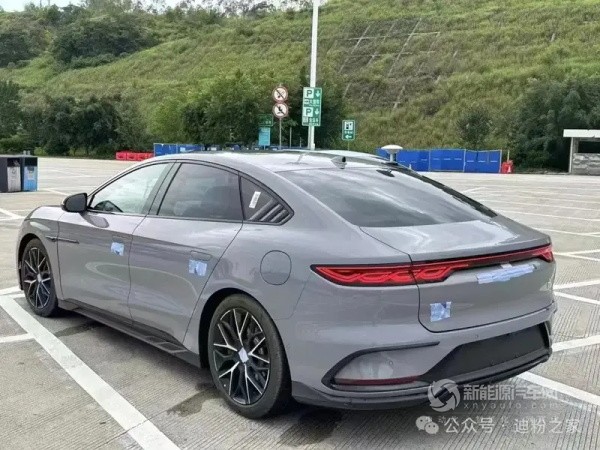 2025款比亞迪漢DM-i