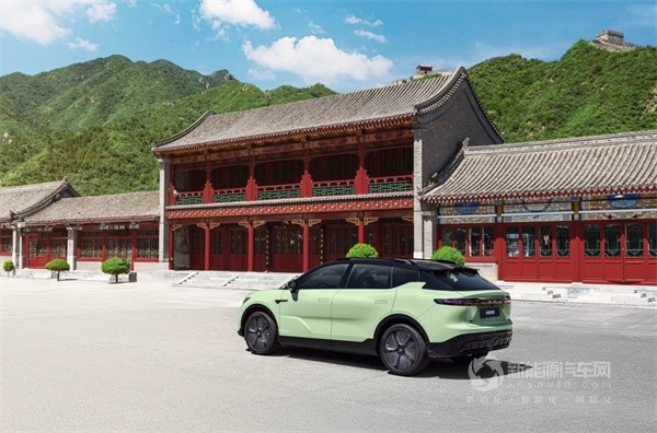 嵐圖汽車