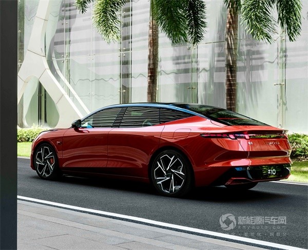 領(lǐng)克Z10