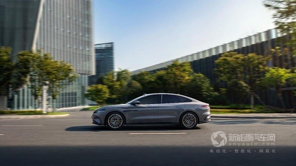 比亞迪2025款漢