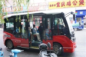 金旅星辰點亮牡丹江!微循環(huán)巴士繪就城市出行新篇章
