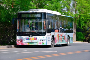 中車公交車變身“花仙子”，成為沈陽“代言人”