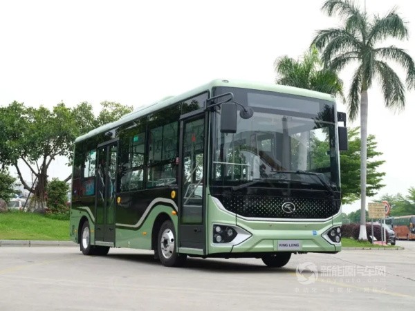 金龍M7