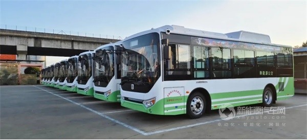 吉利星際純電動城市客車C8E
