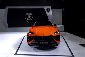 蠻牛觸電!蘭博基尼Urus SE亮相2024廣州國際車展