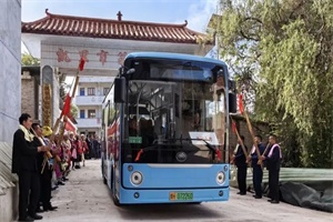 暖到百姓心里頭!宇通新能源客車助力凱里公交轉(zhuǎn)型升級(jí)!