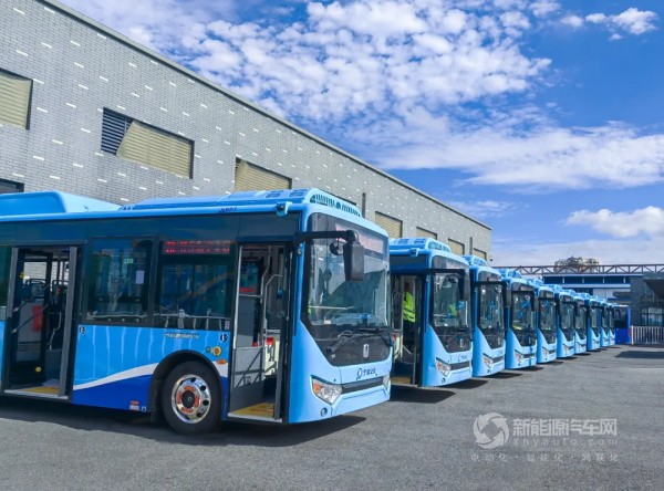 吉利星際客車