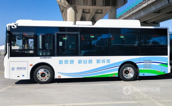 吉利星際客車