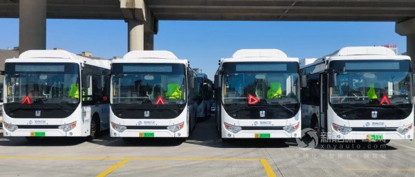 吉利星際客車