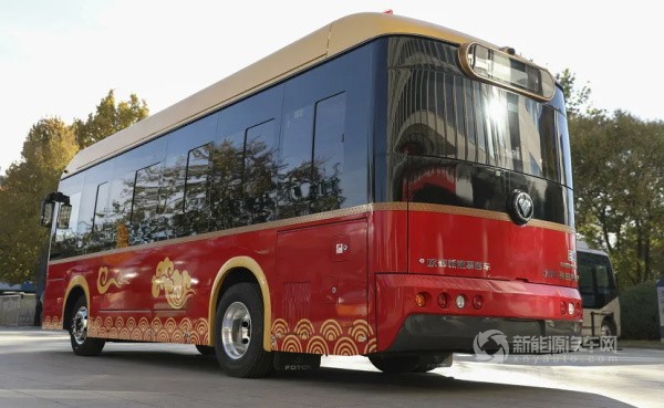 歐輝復(fù)古純電城市客車(chē)