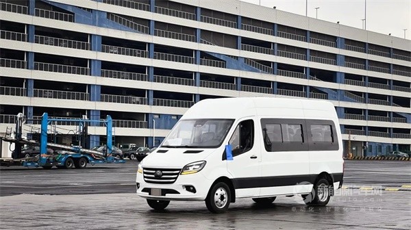 宇通輕客V6