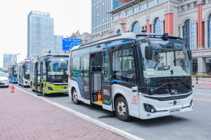 助力鄂爾多斯拓展深化“車路云一體化” 金龍深耕智能網(wǎng)聯(lián)汽車創(chuàng)新