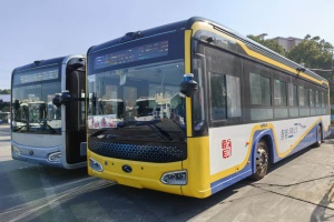 金龍新能源客車助力上海奉浦快線駛?cè)搿盁o(wú)人駕駛”快車道