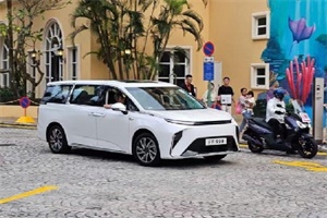 上汽大通高端MPV全系年終盛宴，G70、G50購(gòu)車最佳時(shí)機(jī)來(lái)襲!
