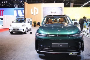 C10增程版亮相了，零跑汽車鎖定歐洲市場