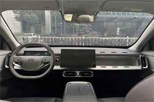 緊湊型純電SUV內(nèi)飾新玩法?零跑B10內(nèi)飾諜照來了!