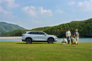 五菱星光S攜《我們的爸爸》送福利，購(gòu)車最高省4.8萬(wàn)!