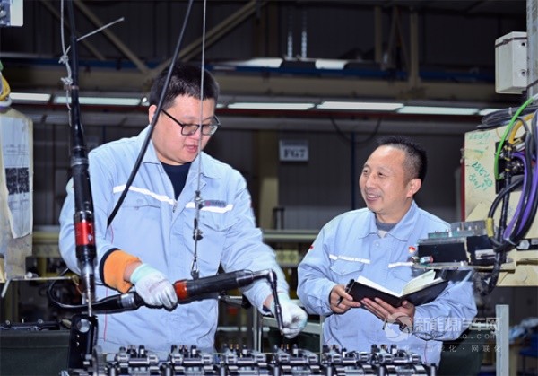 東風(fēng)工匠王建清