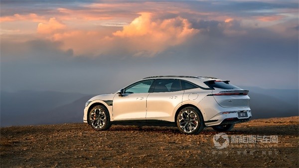 極氪007GT