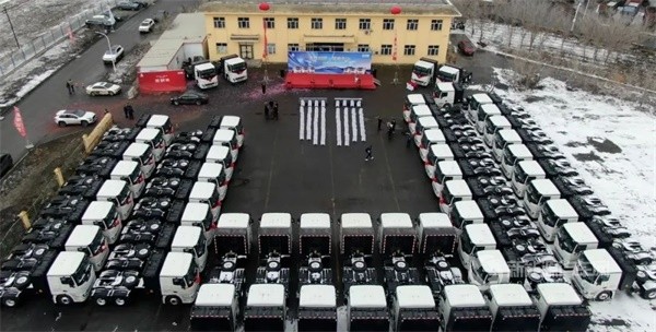 徐工純電動(dòng)牽引車