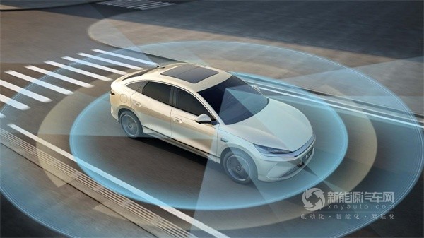 比亞迪秦L EV