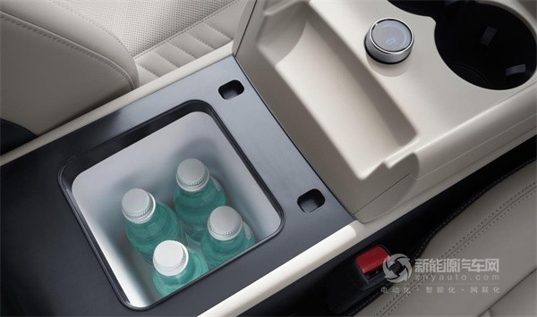 比亞迪秦L EV
