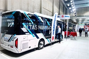 中通純電動客車閃耀2025丹麥交通展：零碳科技綻北歐