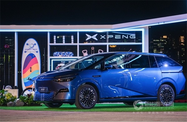 2025款小鵬X9