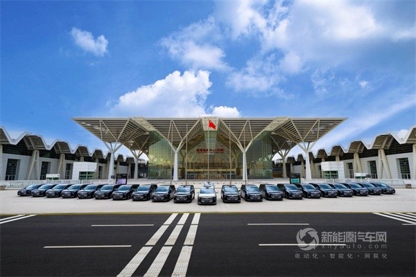 嵐圖汽車
